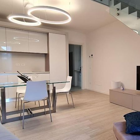 Queen Verona Luxury Apartment Екстер'єр фото