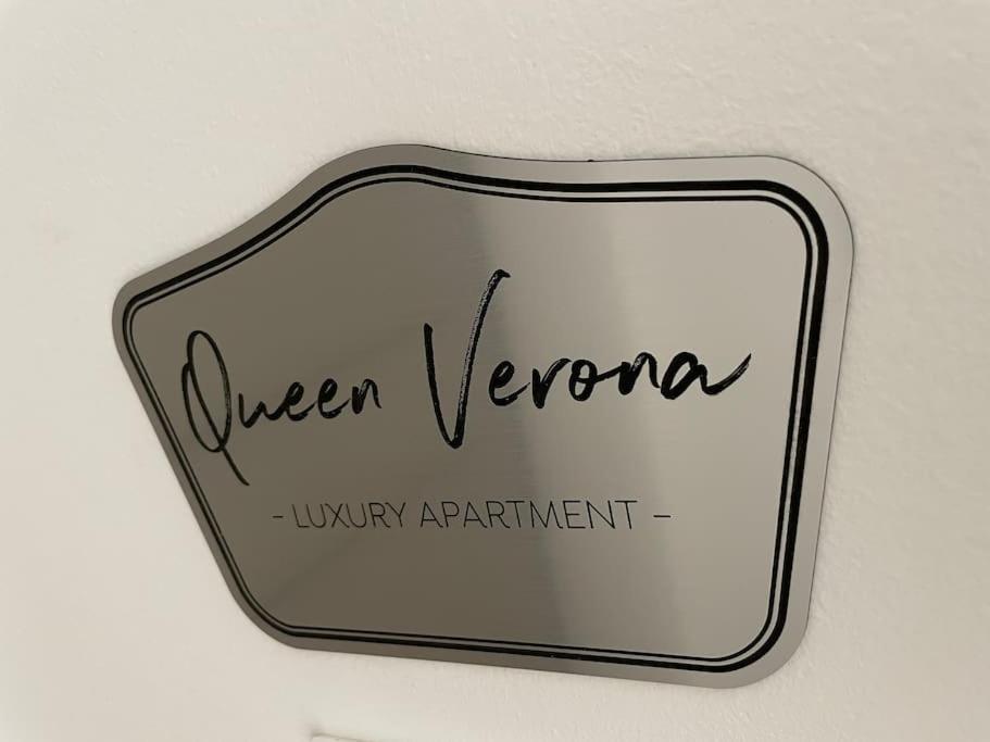 Queen Verona Luxury Apartment Екстер'єр фото