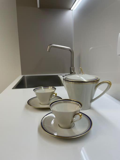 Queen Verona Luxury Apartment Екстер'єр фото