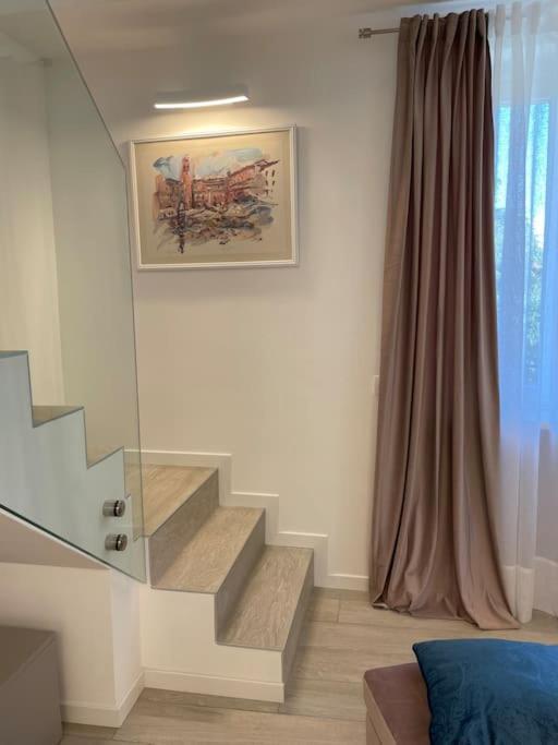 Queen Verona Luxury Apartment Екстер'єр фото